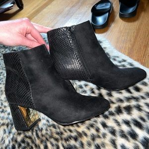 XOXO heeled booties